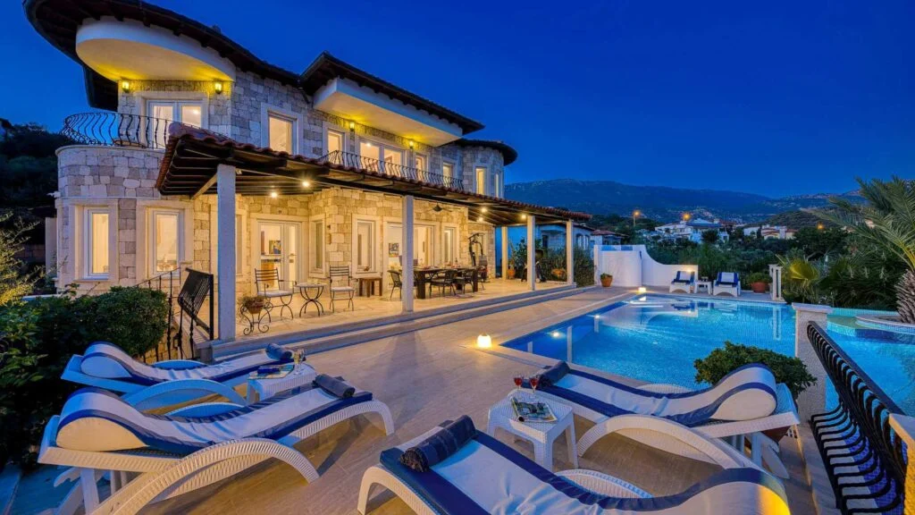 Goa Luxury Package Deals: Best Offers & Booking Tips